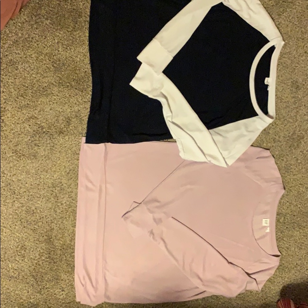 Women’s, med, Gap shirts